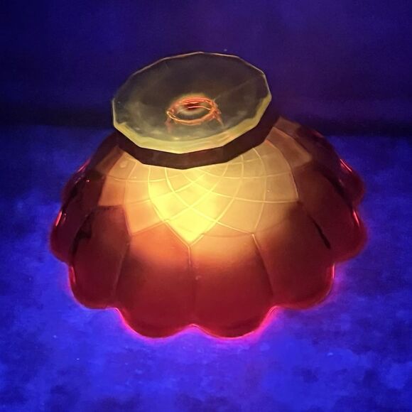 Vintage Amber is Footed Compote Scalloped Edge Red/Orange-UV - Picture 3 of 16